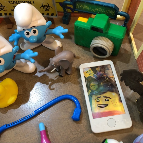 Mixed Snoopy Smurf Zombie Ninja Animal Doctor Camera Phone Toy Play Bundle Set - Picture 2 of 6